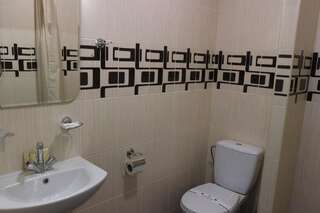 Отель Orange Hotel Львов Классический трехместный номер-2
